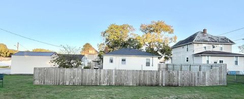 Tiny photo for 953 Garfield Avenue, Lancaster, OH 43130 (MLS # 225039676)