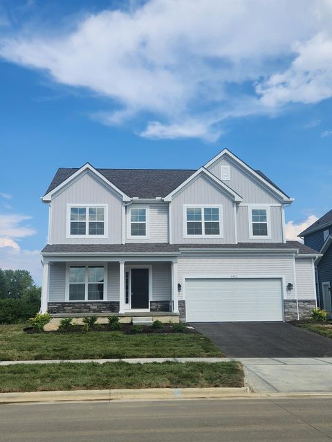 Photo of 4462 Kabarda Way, Hilliard, OH 43026 (MLS # 225044620)