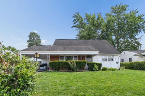 Photo of 5021 Betsy Drive, Columbus, OH 43227 (MLS # 226022720)