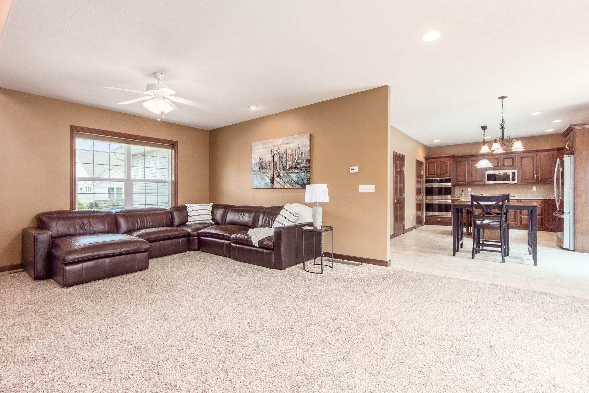 304 Middleburn Street, Johnstown, Ohio image 10