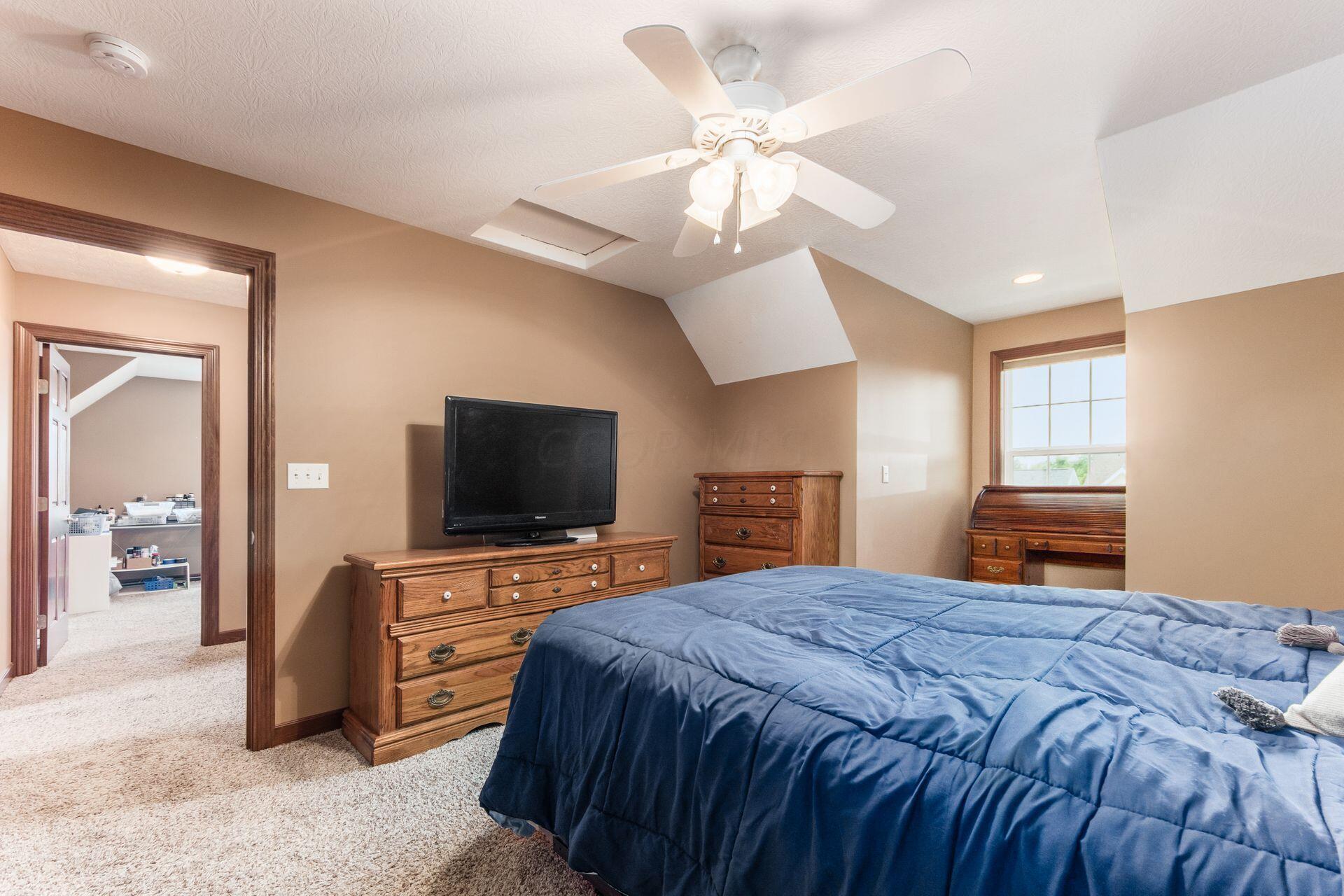 304 Middleburn Street, Johnstown, Ohio image 24