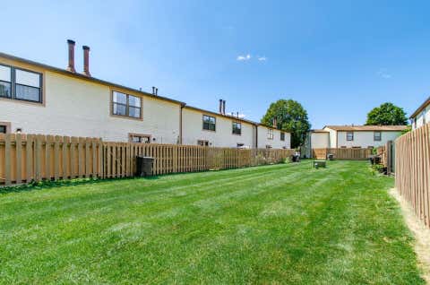 Tiny photo for 635 Mawyer Drive 178 #178, Worthington, OH 43085 (MLS # 226029350)