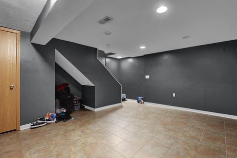 Tiny photo for 6110 Parkglen Road, Galloway, OH 43119 (MLS # 225045918)