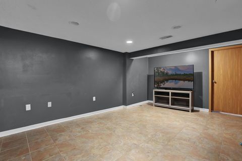 Tiny photo for 6110 Parkglen Road, Galloway, OH 43119 (MLS # 225045918)