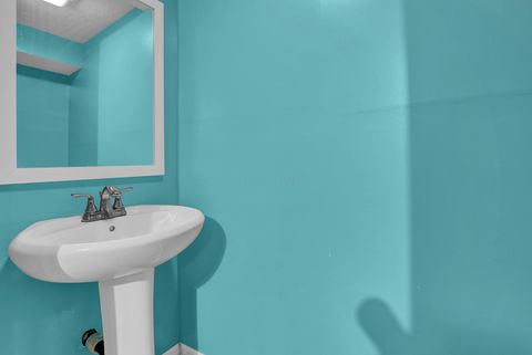 Tiny photo for 6110 Parkglen Road, Galloway, OH 43119 (MLS # 225045918)