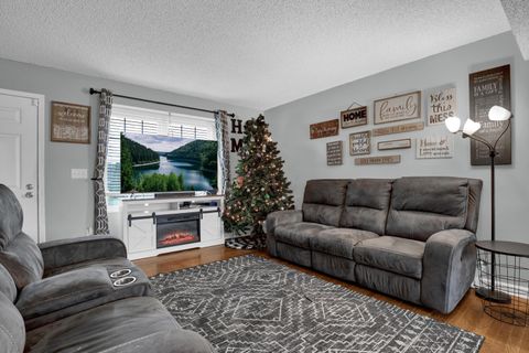 Tiny photo for 6110 Parkglen Road, Galloway, OH 43119 (MLS # 225045918)