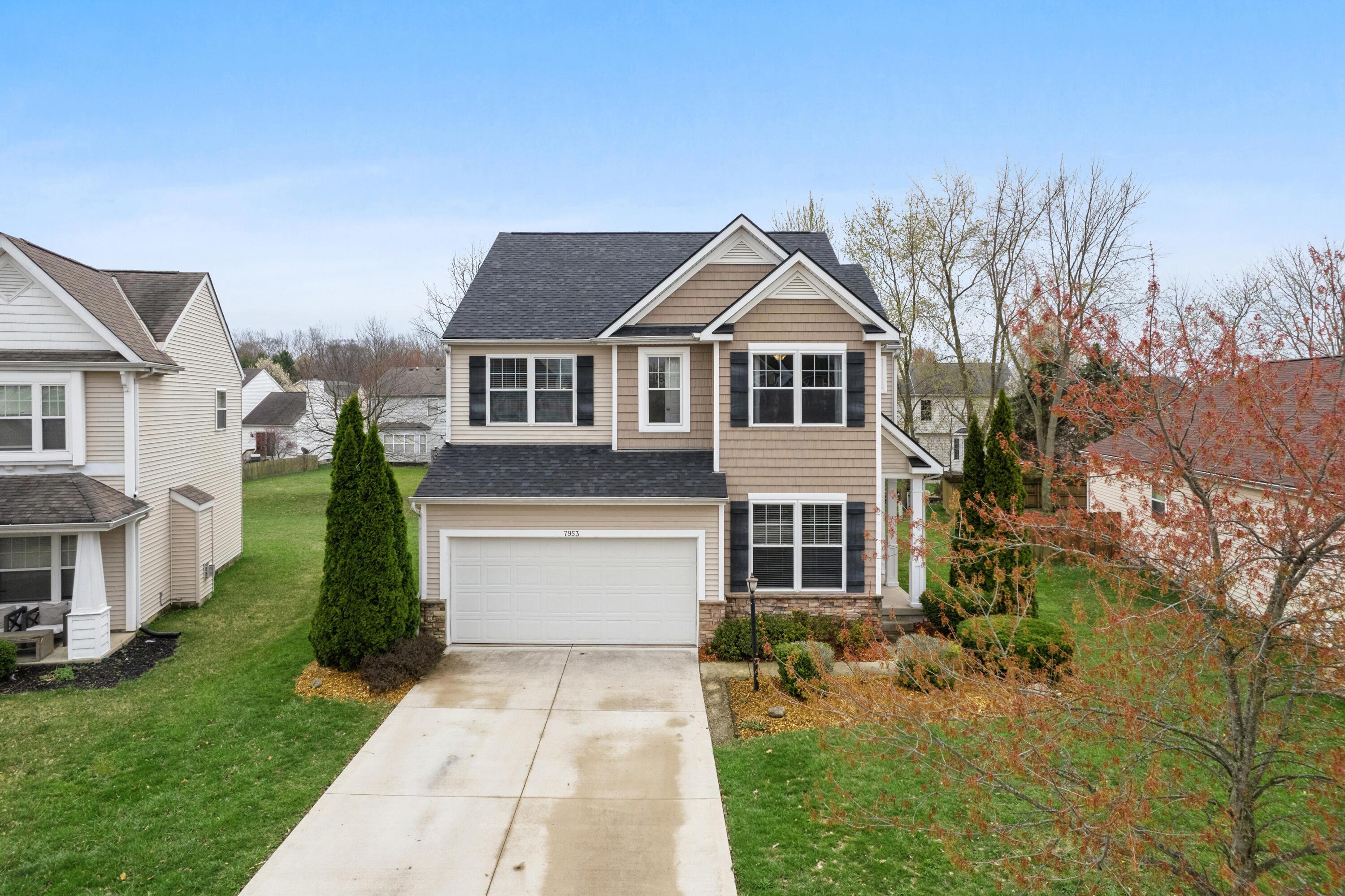 7953 Aspen Ridge Drive, Blacklick, Ohio image 1