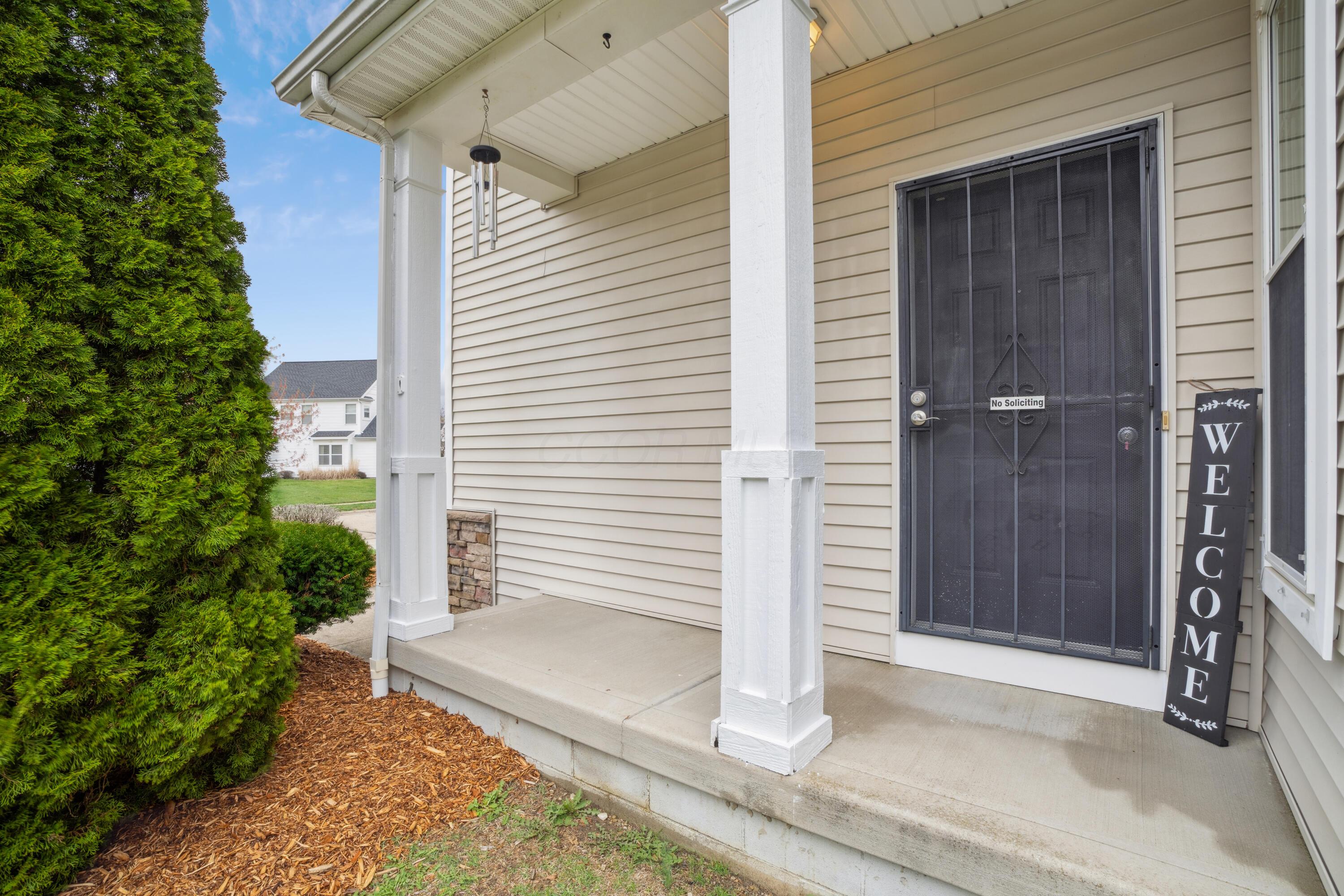 7953 Aspen Ridge Drive, Blacklick, Ohio image 4