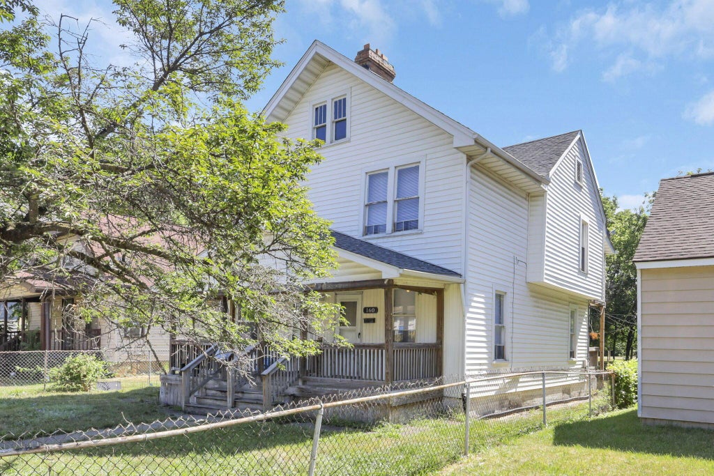 Photo of 158-160 Belvidere Avenue, Columbus, OH 43223 (MLS # 226037309)