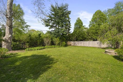 Tiny photo for 194 W New England Avenue, Columbus, OH 43085 (MLS # 226014044)