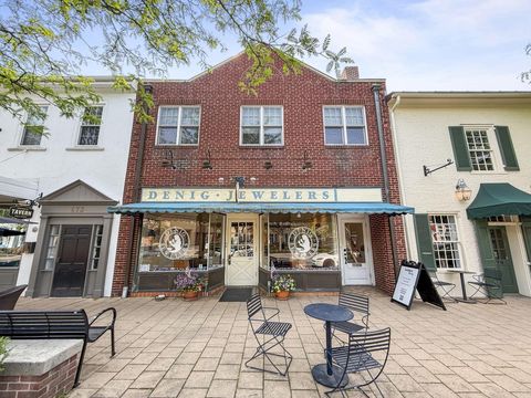 Tiny photo for 194 W New England Avenue, Columbus, OH 43085 (MLS # 226014044)