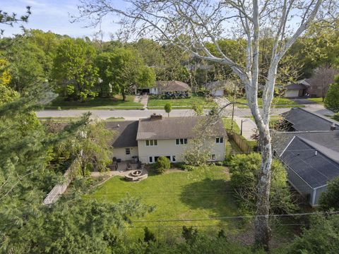 Tiny photo for 194 W New England Avenue, Columbus, OH 43085 (MLS # 226014044)
