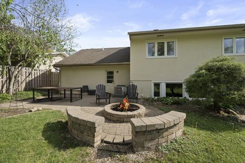 Tiny photo for 194 W New England Avenue, Columbus, OH 43085 (MLS # 226014044)