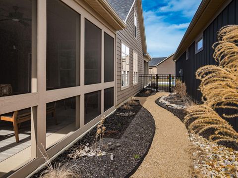 Tiny photo for 5241 Bluffton Way, Delaware, OH 43015 (MLS # 226003367)