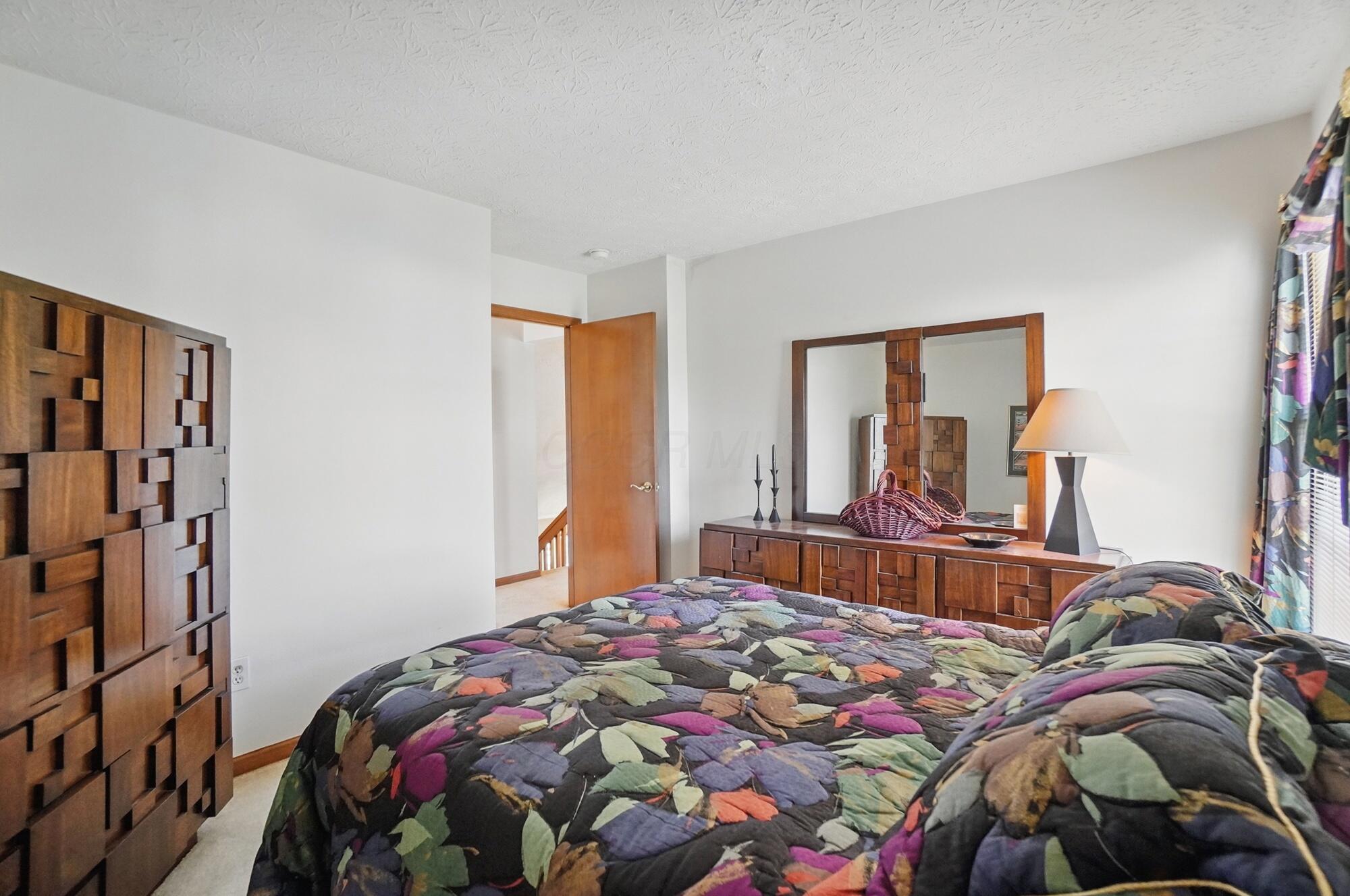 1111 Harley Run Drive, Blacklick, Ohio image 34