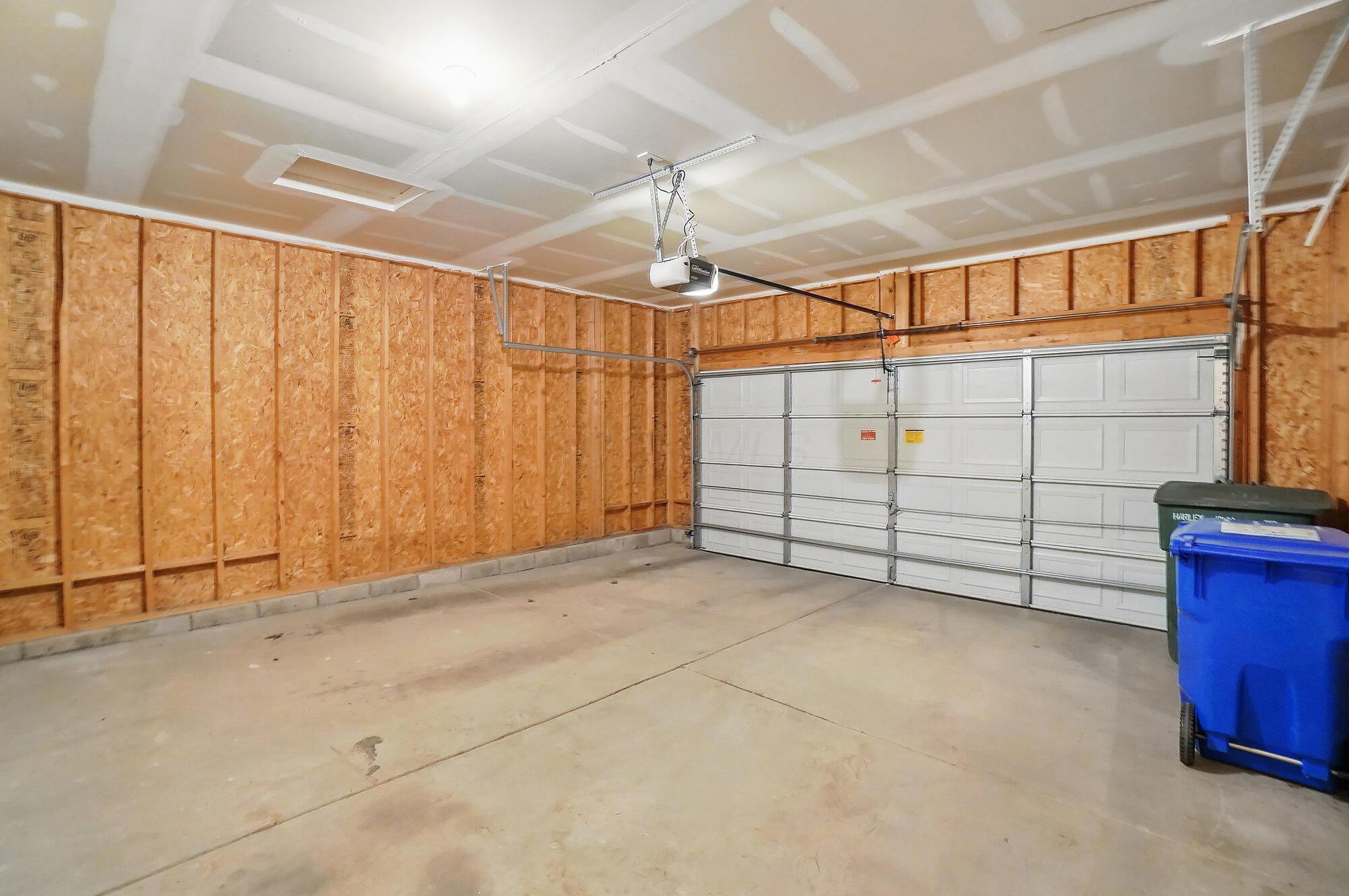 1111 Harley Run Drive, Blacklick, Ohio image 37