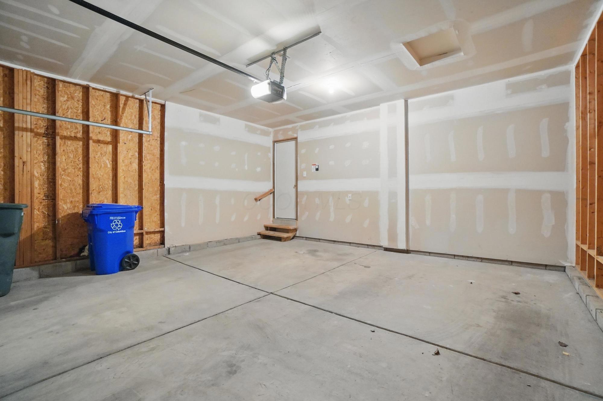 1111 Harley Run Drive, Blacklick, Ohio image 38