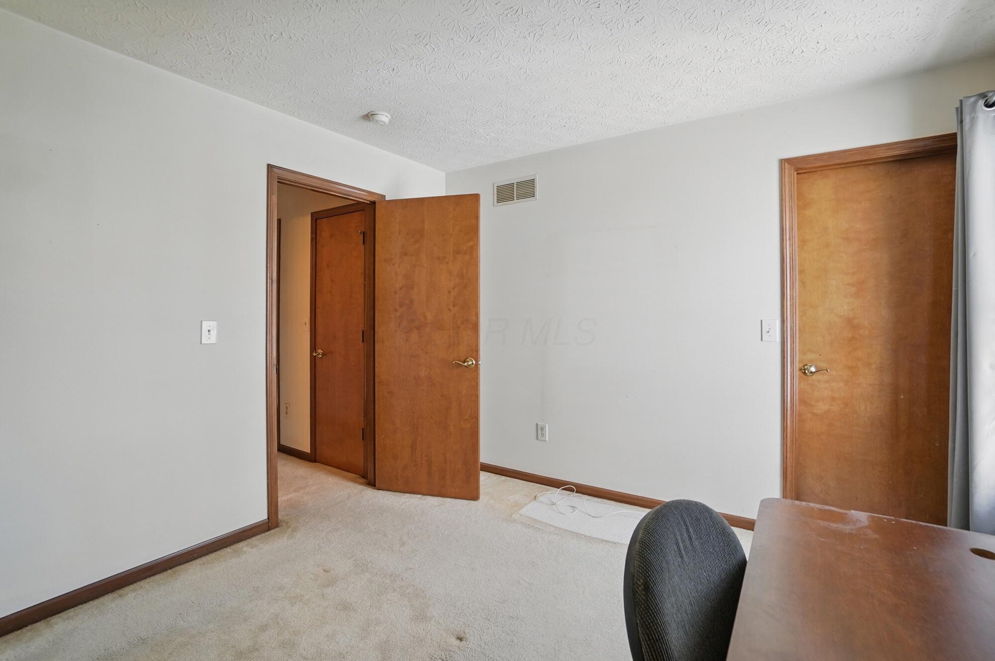1111 Harley Run Drive, Blacklick, Ohio image 29