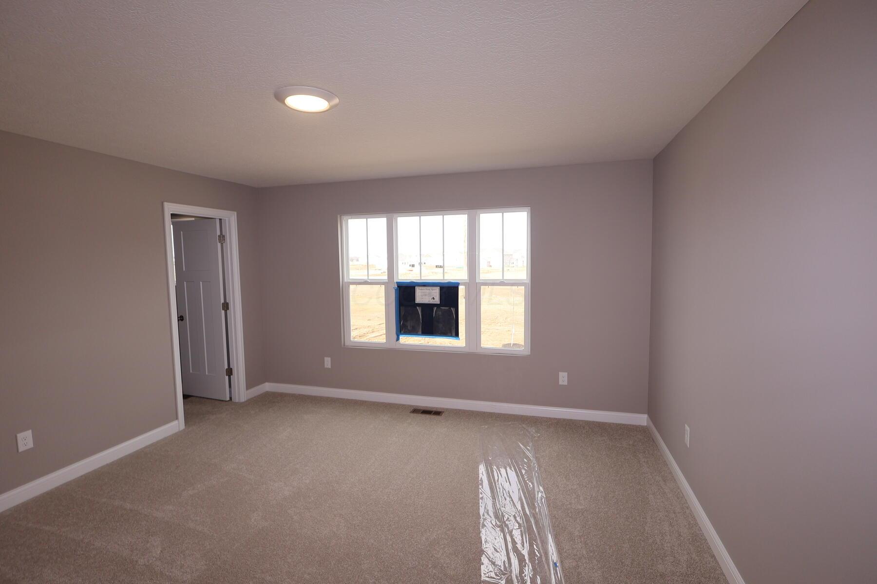 1818 Aerotrain Court, Plain City, Ohio image 10