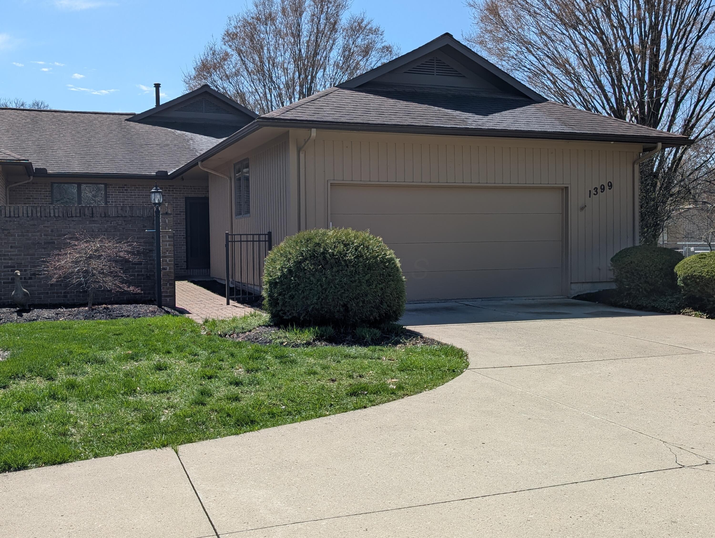 1399 Willowood Way, Marion, Ohio image 2