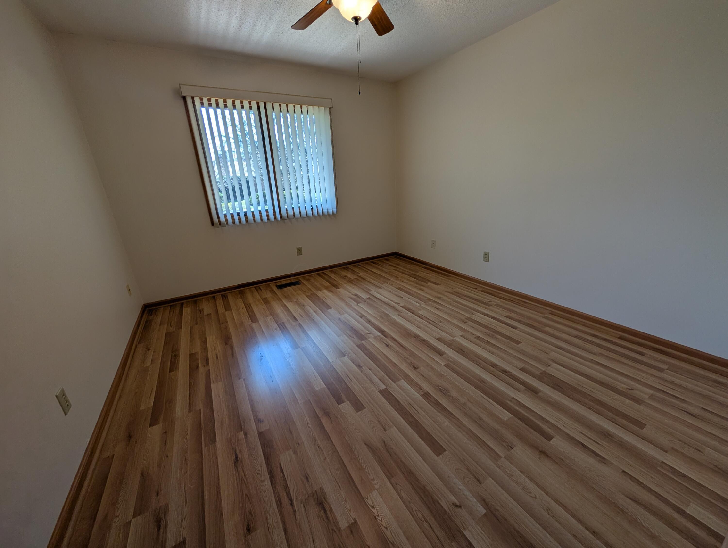 1399 Willowood Way, Marion, Ohio image 24