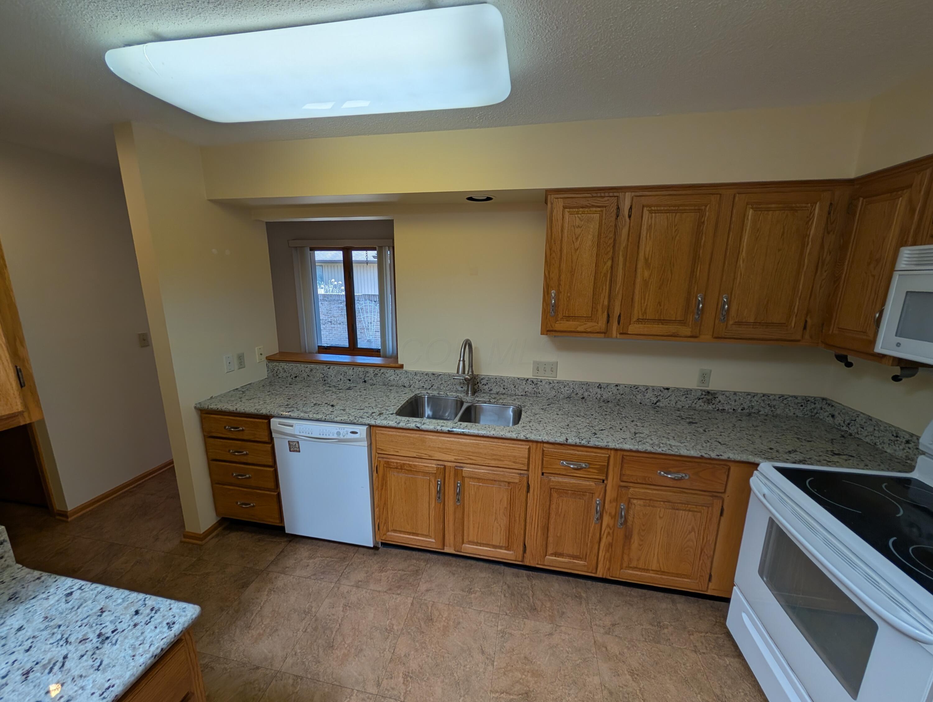1399 Willowood Way, Marion, Ohio image 17