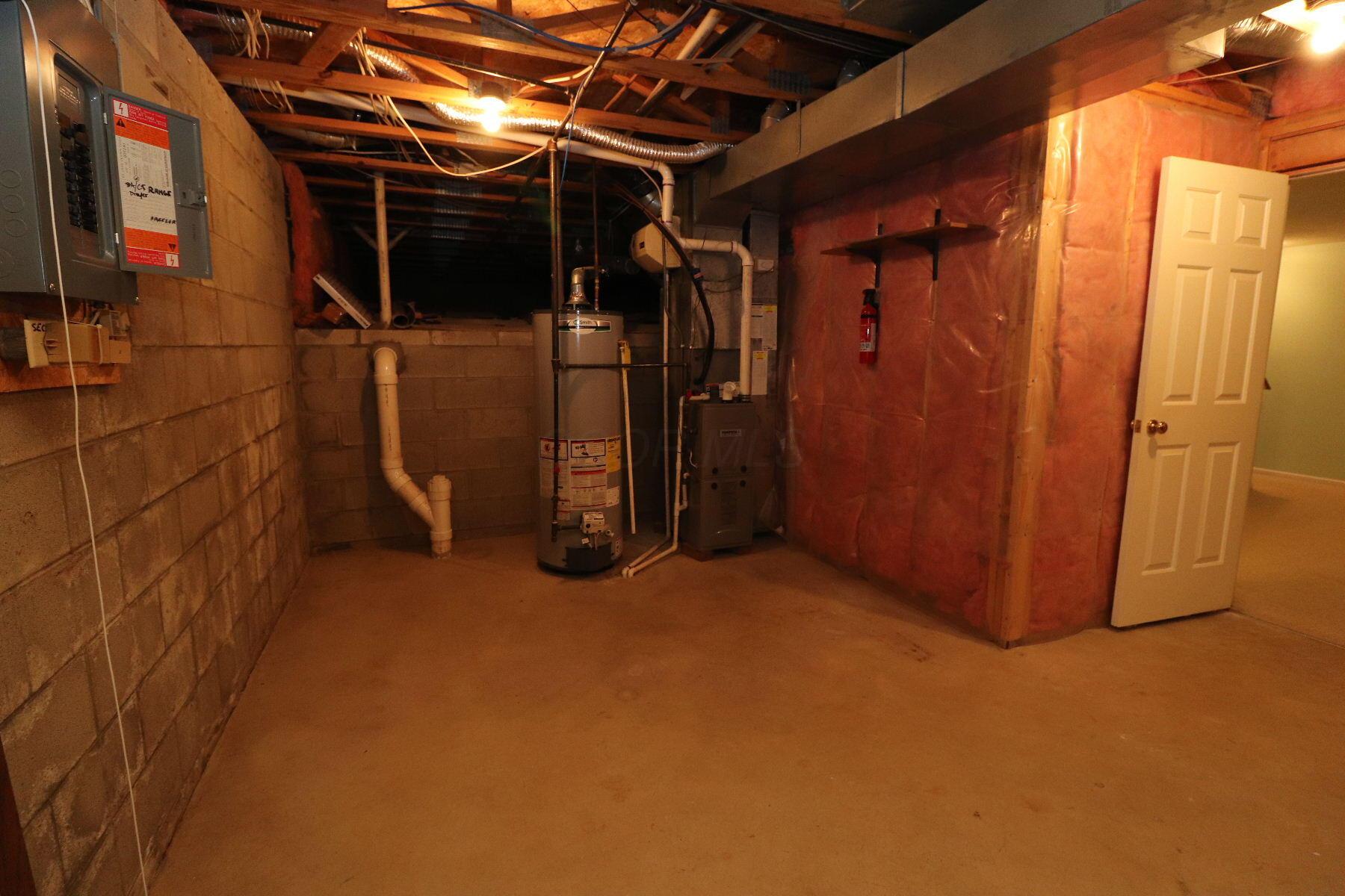 3649 Lakestone Circle, Hilliard, Ohio image 31