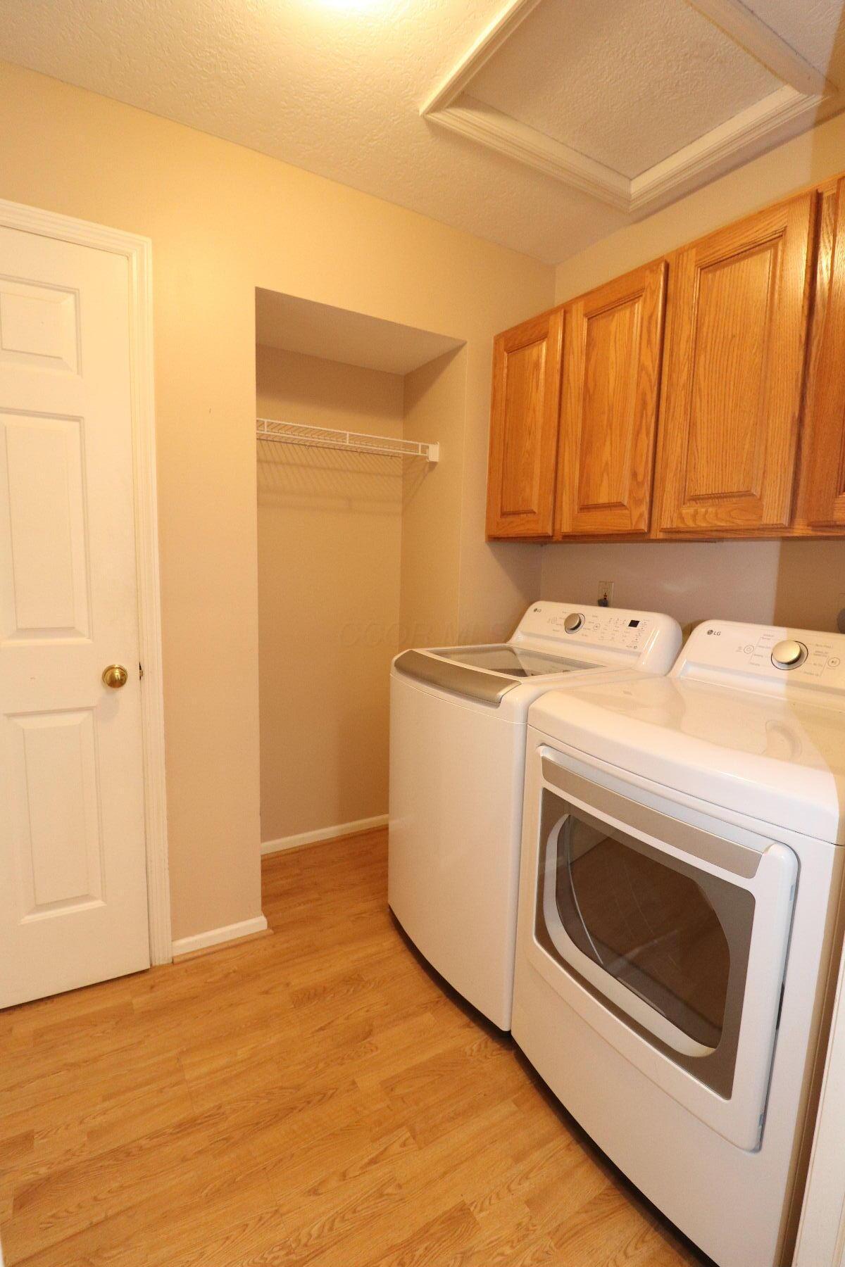 3649 Lakestone Circle, Hilliard, Ohio image 22