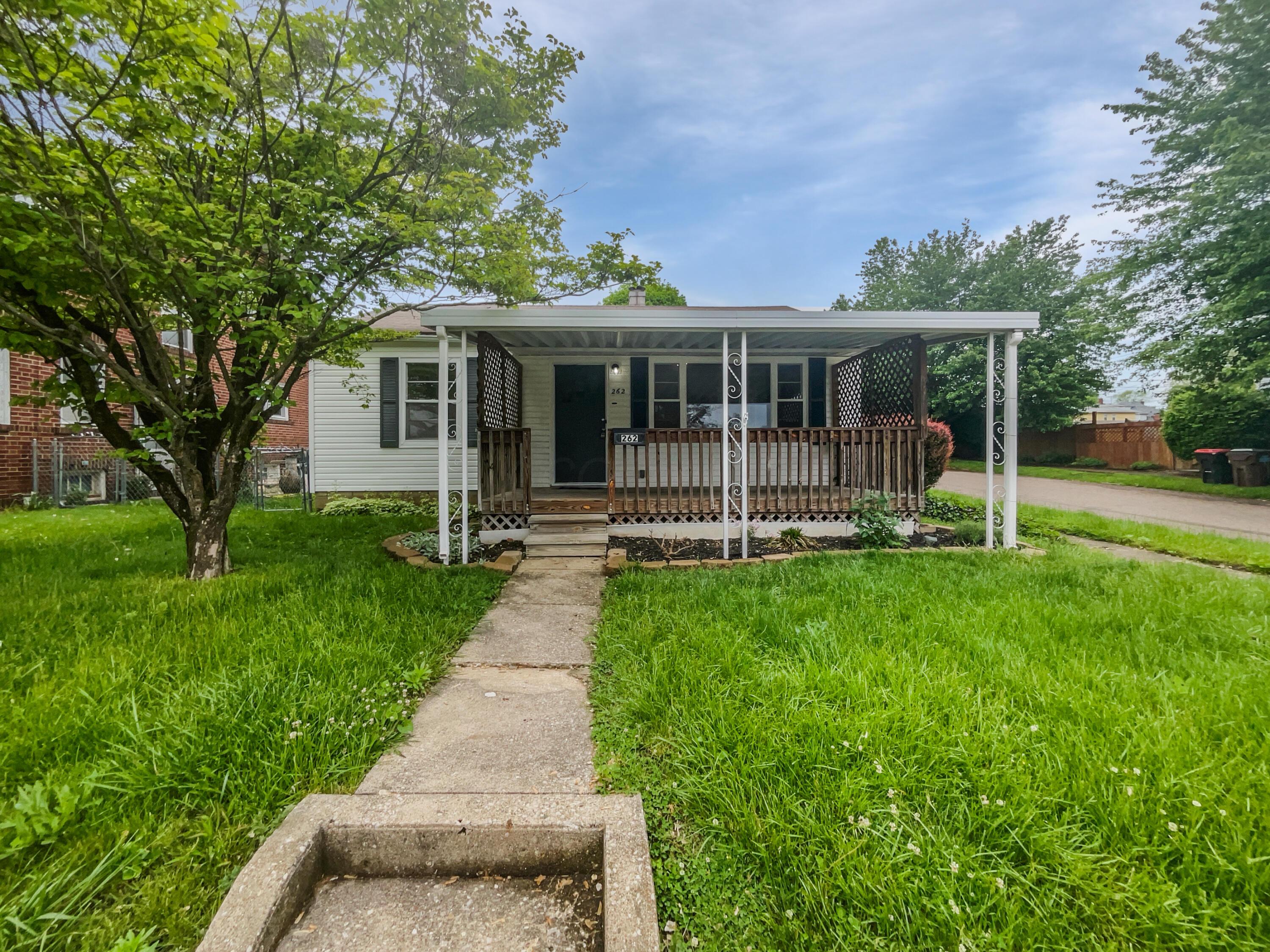 262 Robbins Drive, Newark, Ohio image 1