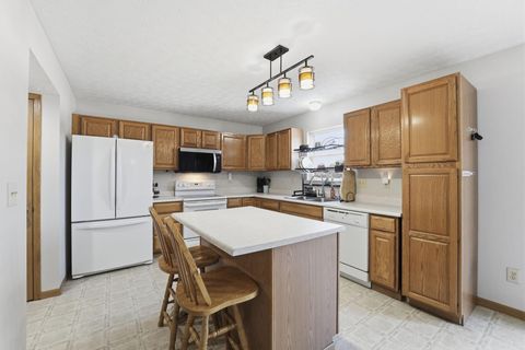 Tiny photo for 456 Joseph Van Dorn Court, Pataskala, OH 43062 (MLS # 226004269)