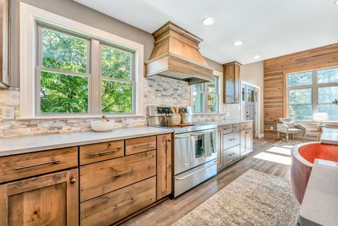 Tiny photo for 547 County Line Road, Westerville, OH 43081 (MLS # 225040579)