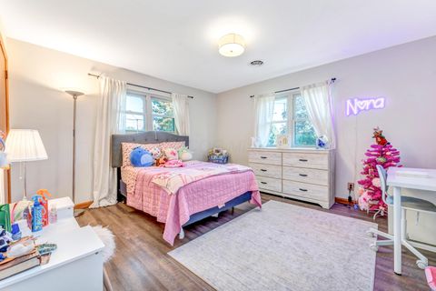 Tiny photo for 547 County Line Road, Westerville, OH 43081 (MLS # 225040579)
