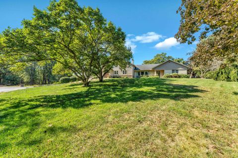 Tiny photo for 547 County Line Road, Westerville, OH 43081 (MLS # 225040579)