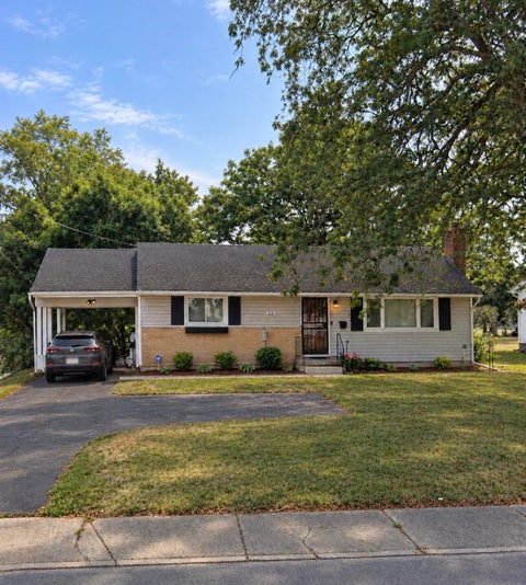 Photo of 905 N North Street, Washington Court House, OH 43160 (MLS # 226038669)
