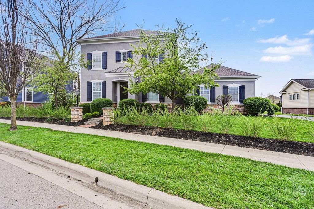 Photo of 9351 Burnett Lane, Dublin, OH 43017 (MLS # 226012535)