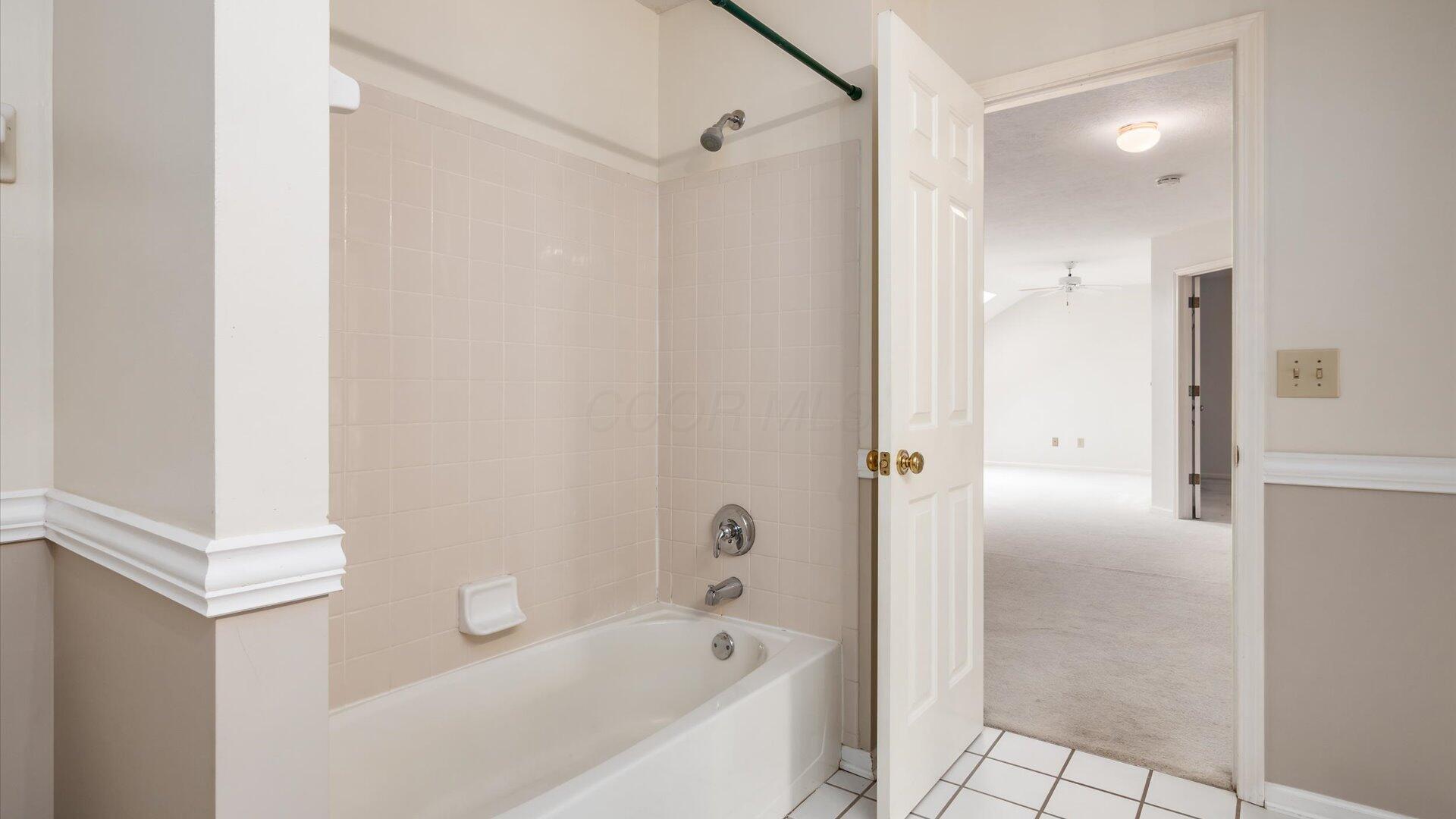 1486 Sedgefield Drive, New Albany, Ohio image 37