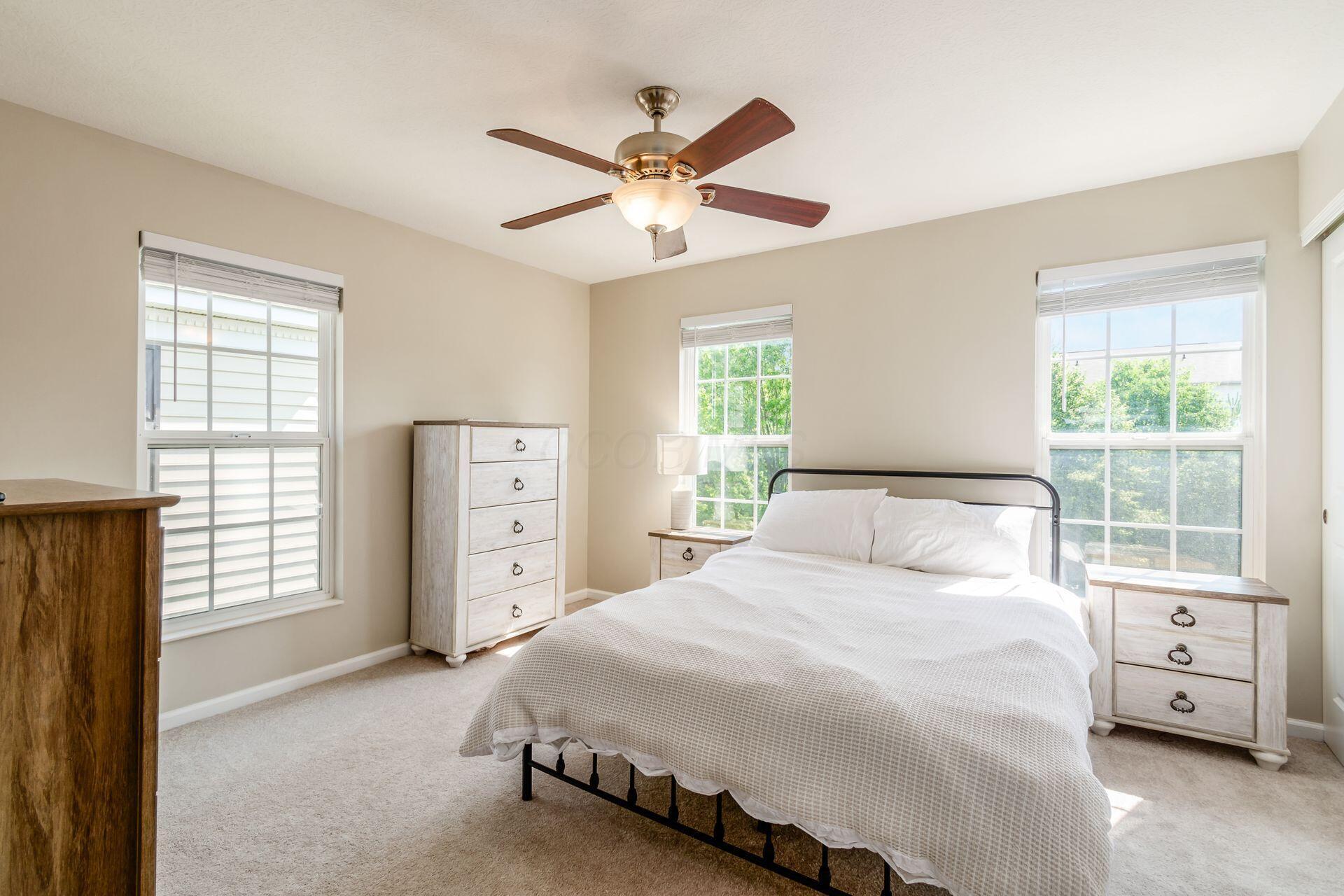 5343 Mystic Falls Drive, Dublin, Ohio image 12