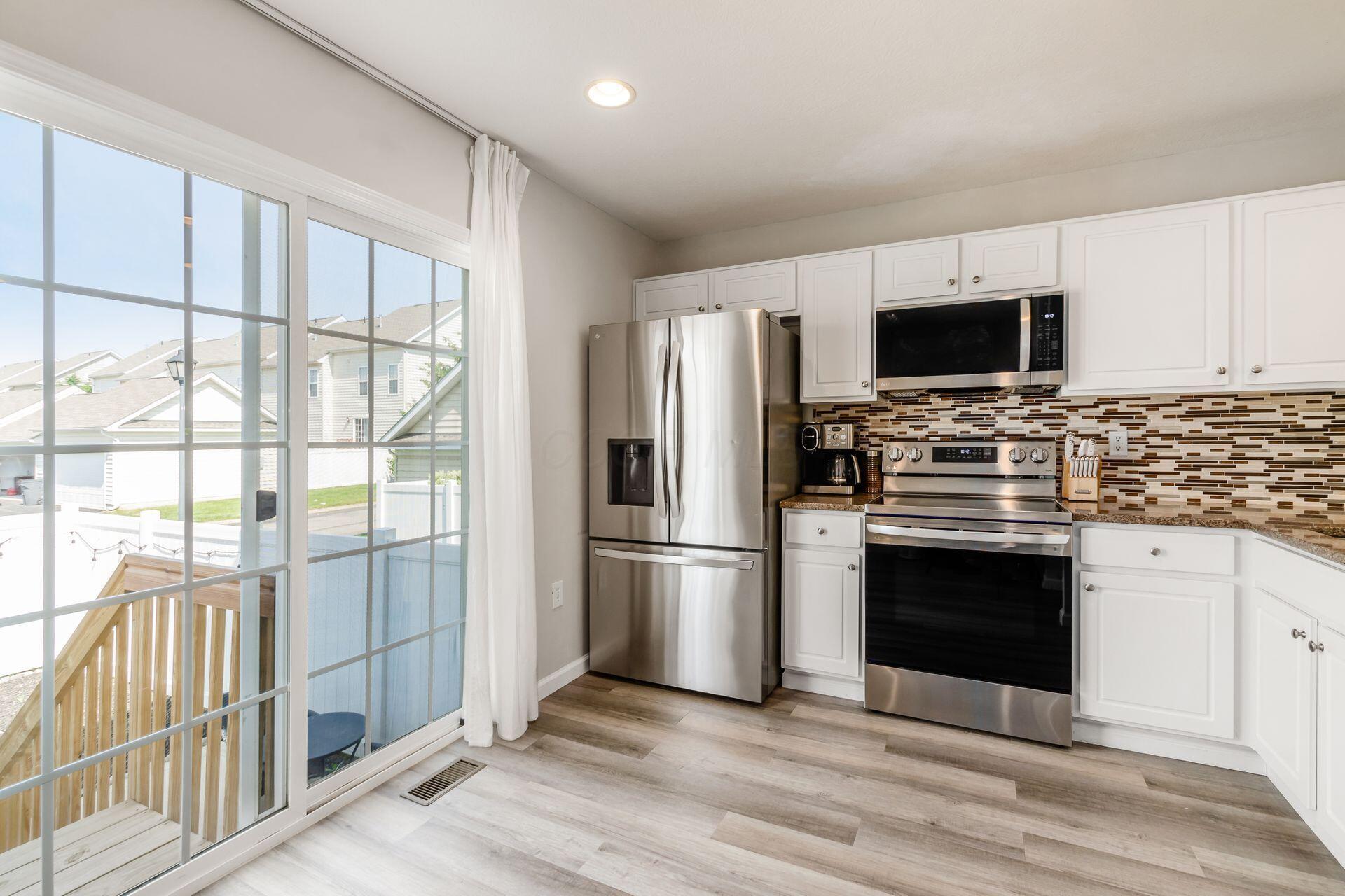 5343 Mystic Falls Drive, Dublin, Ohio image 11