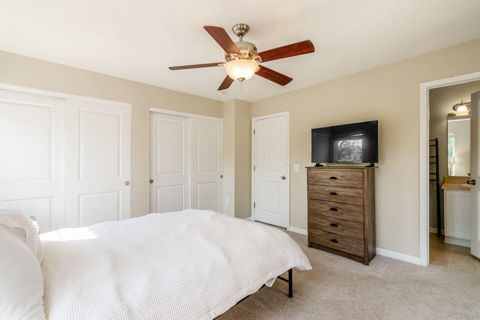 5343 Mystic Falls Drive, Dublin, Ohio image 13