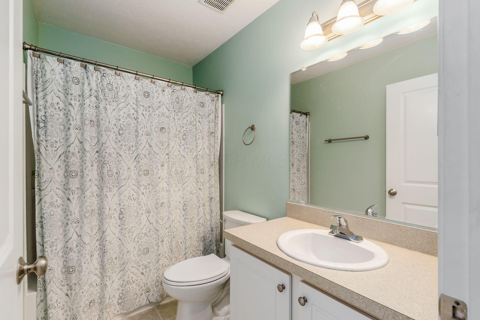 5343 Mystic Falls Drive, Dublin, Ohio image 17