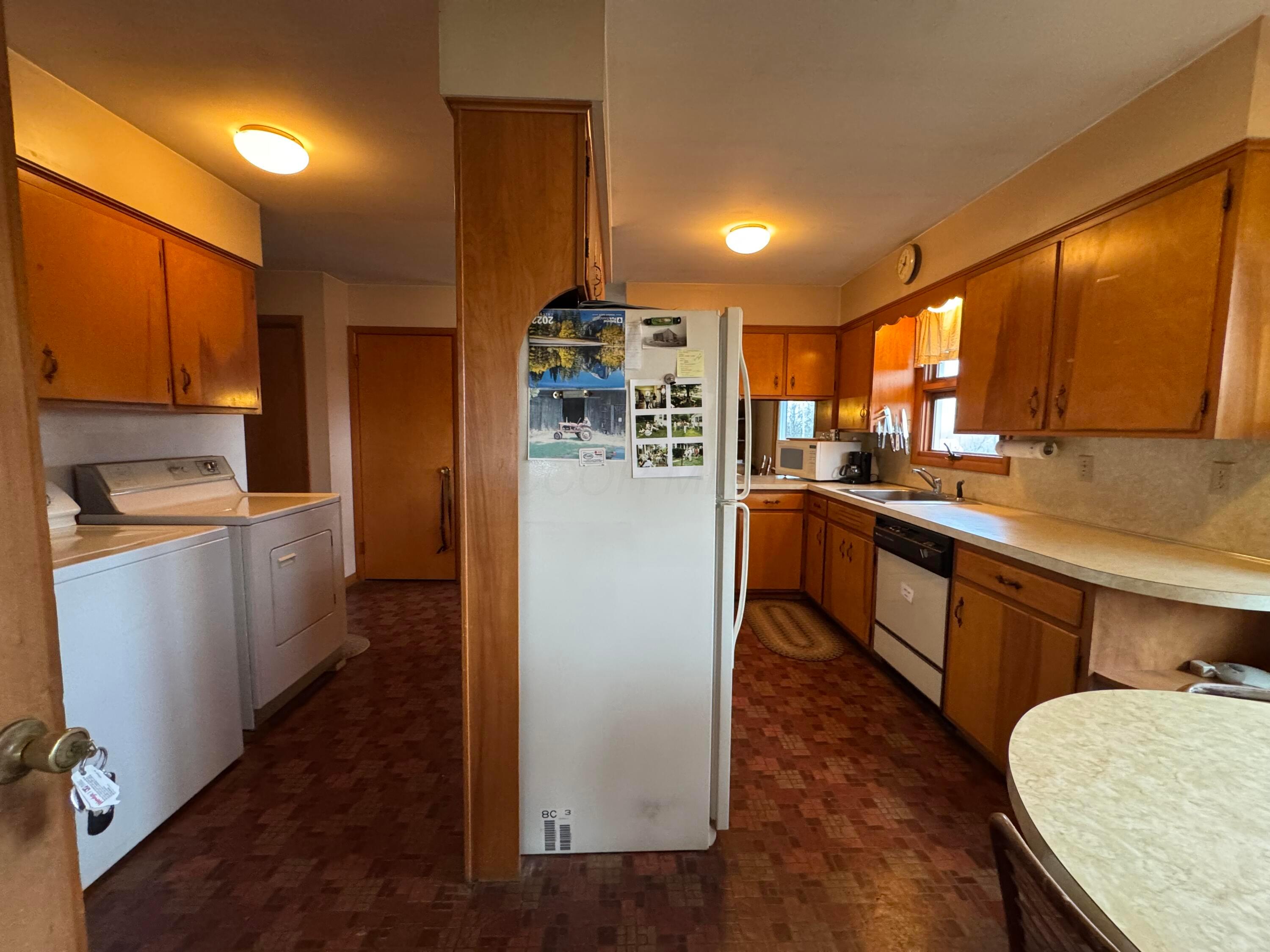 3090 Melick Road, Utica, Ohio image 15