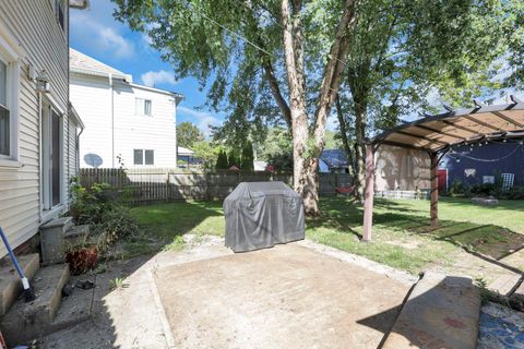 Tiny photo for 708 N High Street, Lancaster, OH 43130 (MLS # 225037743)