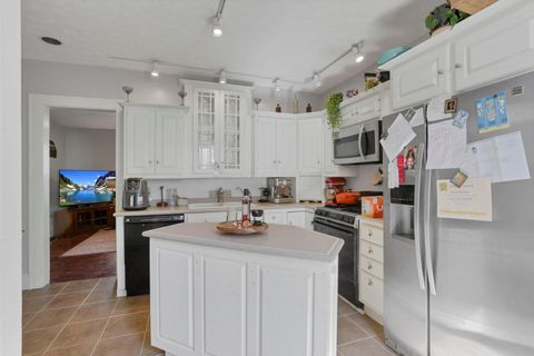 Tiny photo for 708 N High Street, Lancaster, OH 43130 (MLS # 225037743)