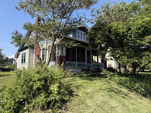 Homes For Sale - 435 W William Street<br/> Delaware, OH 43015