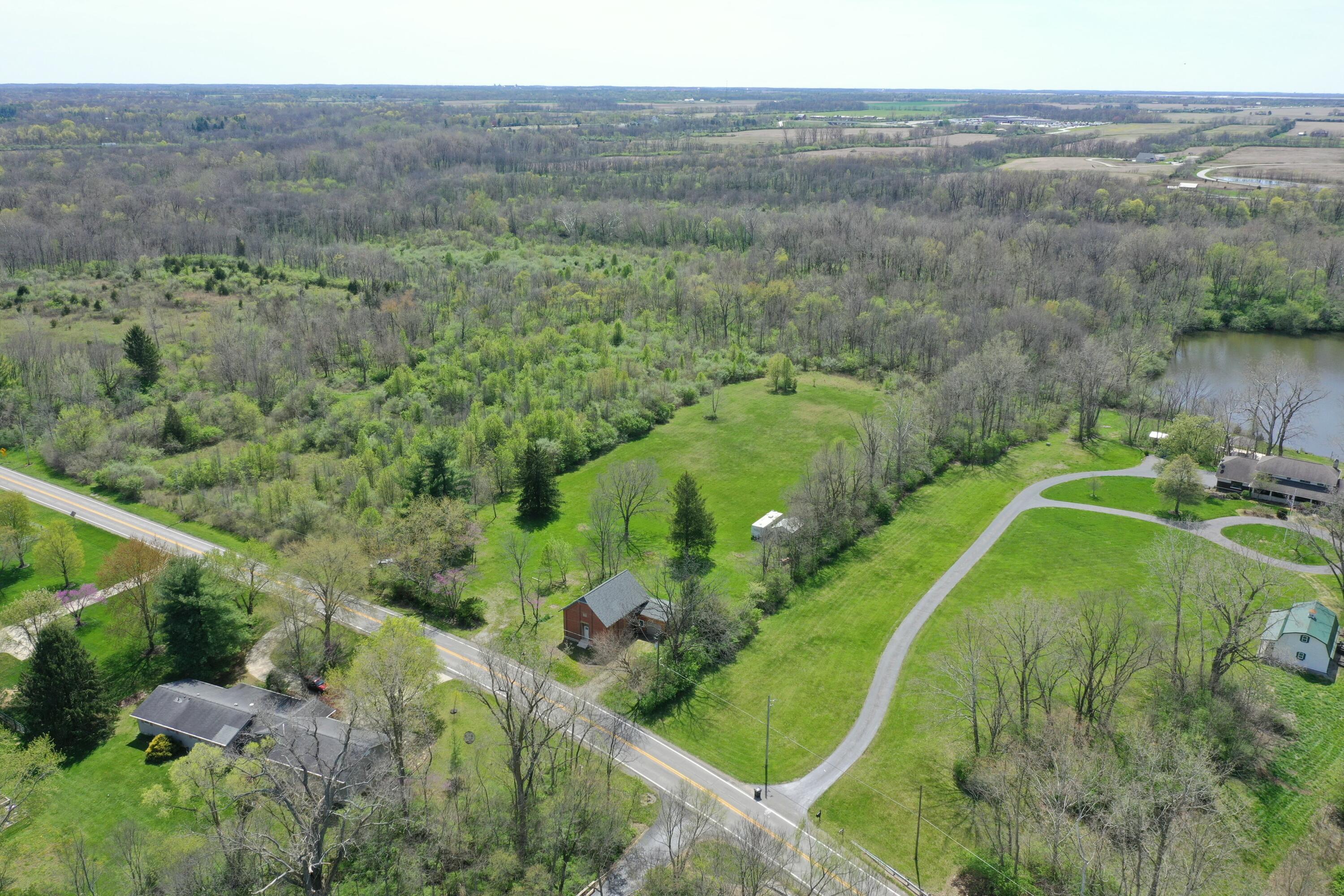 2263 Amity Road, Hilliard, Ohio image 27