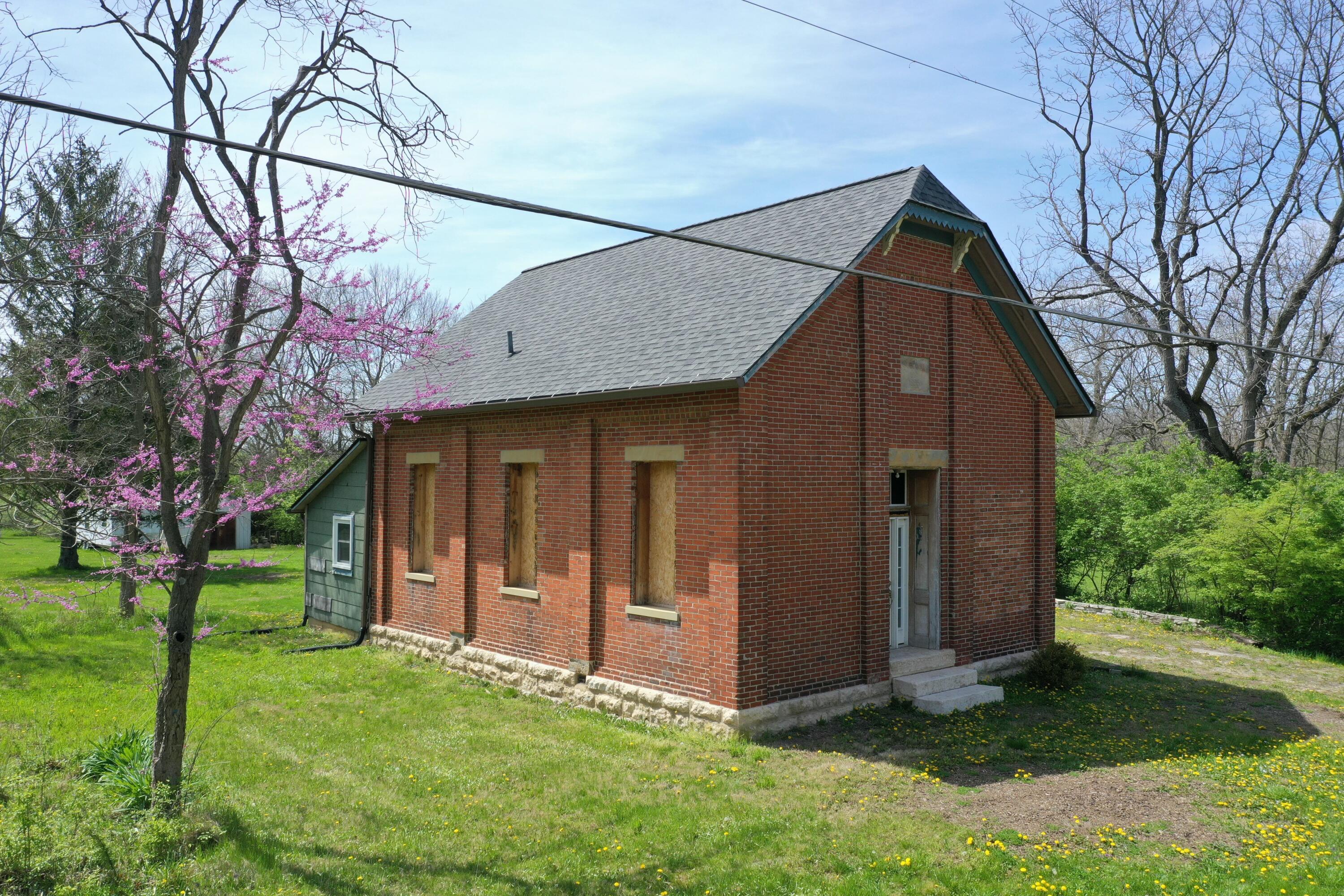 2263 Amity Road, Hilliard, Ohio image 4