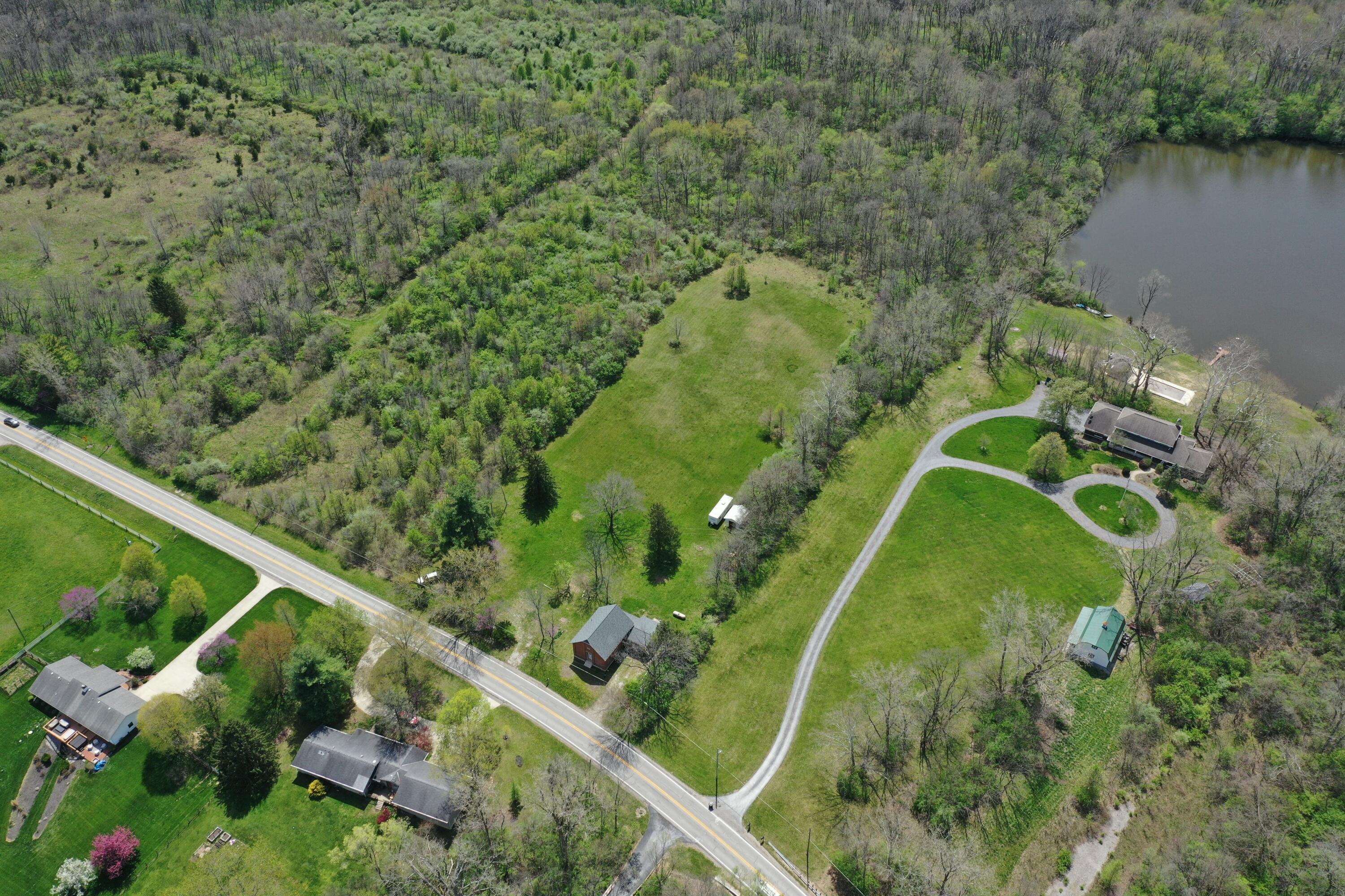 2263 Amity Road, Hilliard, Ohio image 11
