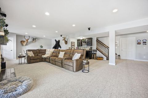 Tiny photo for 6704 Knoll View Court, Powell, OH 43065 (MLS # 226002927)