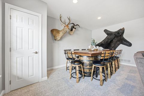 Tiny photo for 6704 Knoll View Court, Powell, OH 43065 (MLS # 226002927)