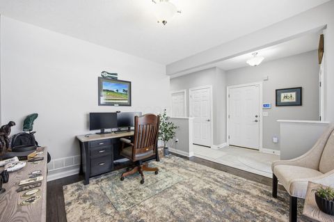 Tiny photo for 6704 Knoll View Court, Powell, OH 43065 (MLS # 226002927)